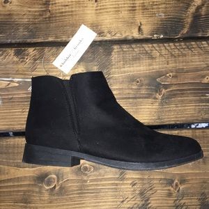 ✨Black ankle booties✨